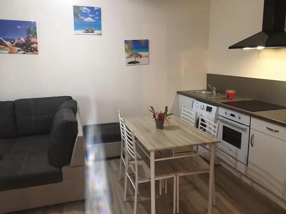 Appartement Les Lucioles 2 Beau T3 En Foret Tropicale Avec Piscine à Saint-Joseph